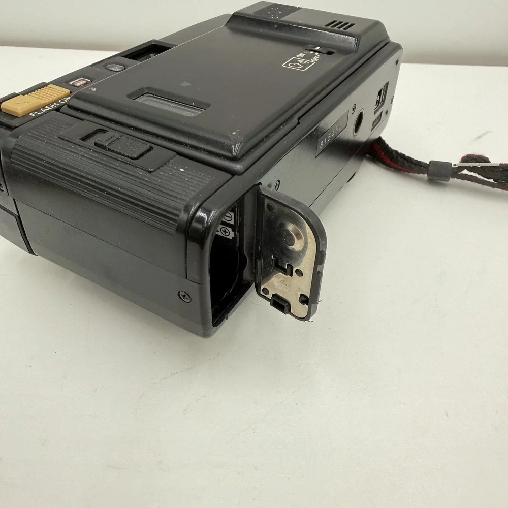 Minolta Talker AFSv 35mm Point Shoot Film Camera Autofocus Tested Working w Case